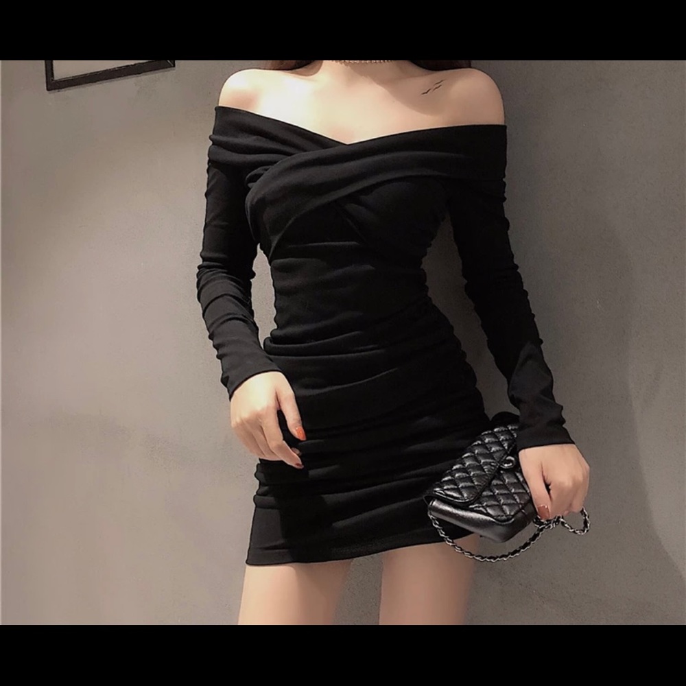 Off shoulder bodycon dress